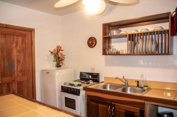 Sea Breeze Inn West End Zewnętrze zdjęcie